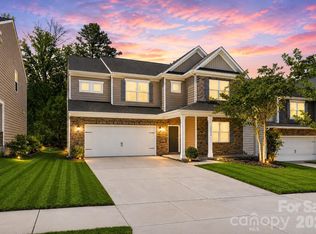 13714 Canterbury Castle Dr, Charlotte, NC 28273