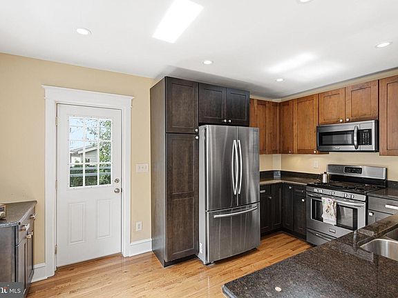 4th image of 144 Saint Pauls Rd