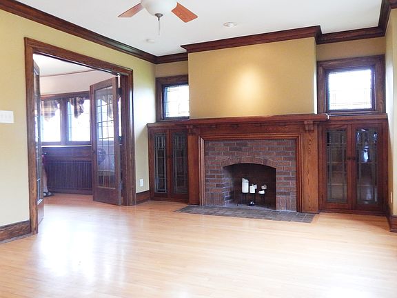 2nd image of 2110-12 N Hi Mount Blvd