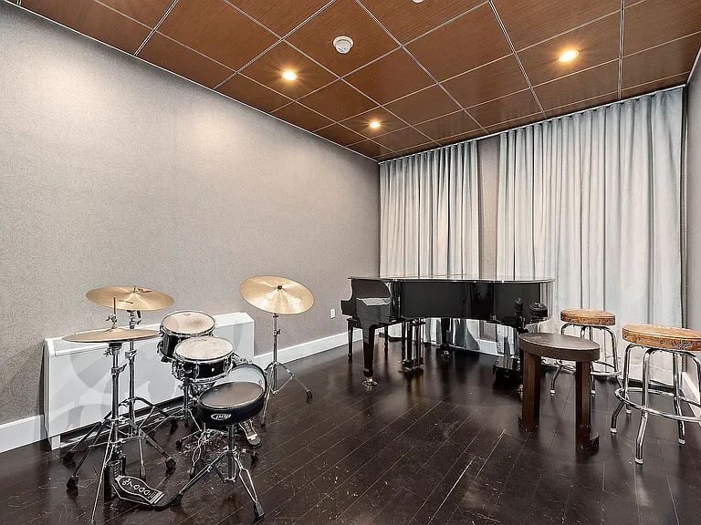 360 Furman St #1032 — Photo 23
