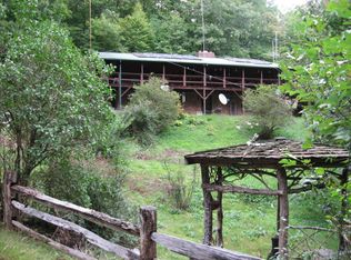 280 Moonshadow Ln, Burnsville, NC 28714