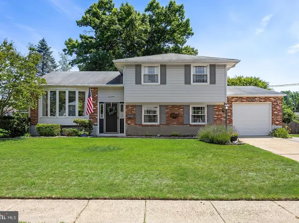 17 Timber Creek Rd, Stratford, NJ 08084