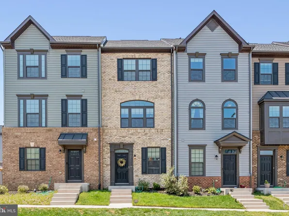 14044 Sunrise Valley Dr, Herndon, VA 20171
