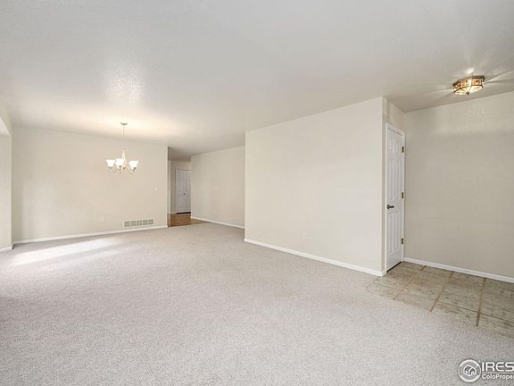 5th image of 2356 Waverly Dr