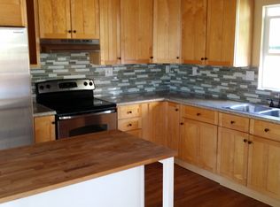 535 Mason Rd, Vista, CA 92084