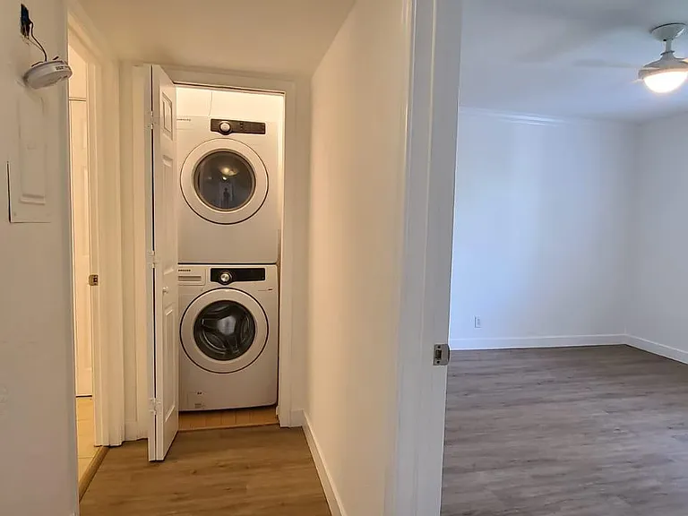 6519 W Newberry Rd #609 — Photo 16