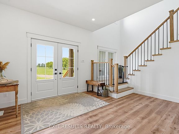 4th image of 2083 Groves Rd