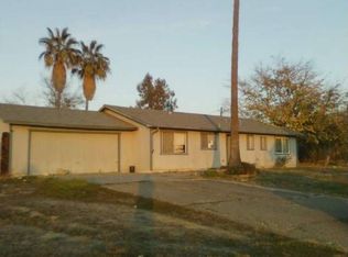 25587 Summit Dr, Madera, CA 93638