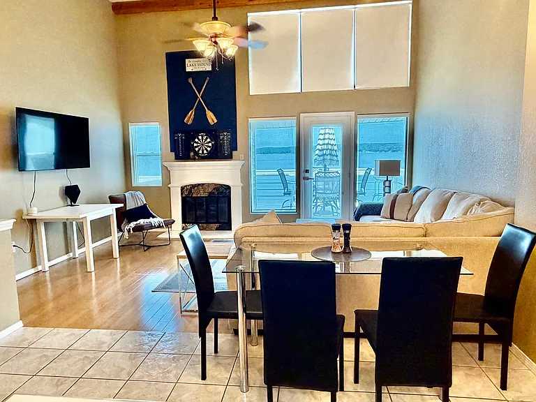 702 Villa Vista Dr #702 — Photo 3