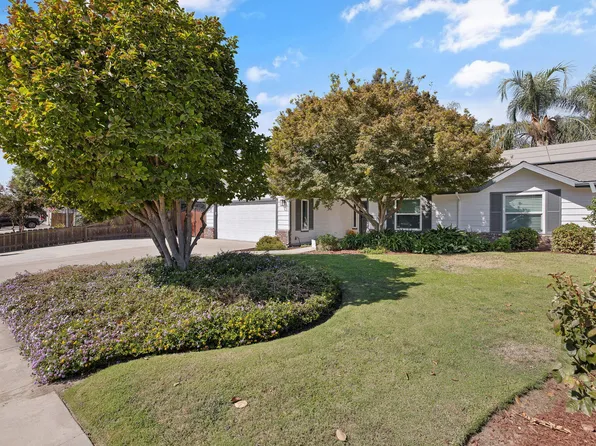 2632 E Paradise Avenue, Visalia, CA 93292