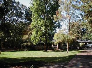 1033 Hedgeside Ave, Napa, CA 94558