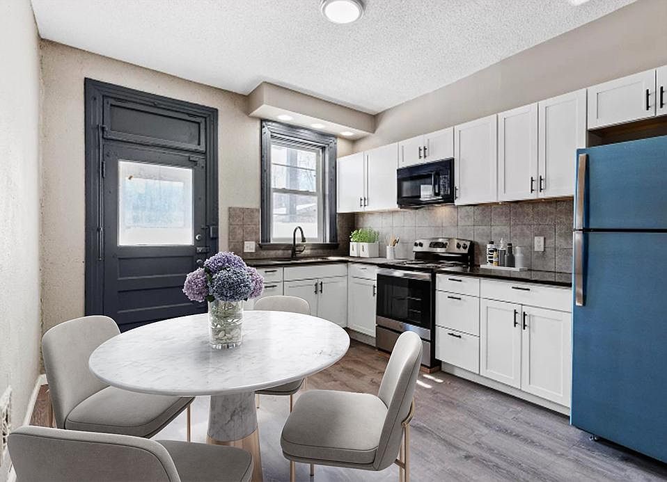 1st image of 2906 Victor St #1F