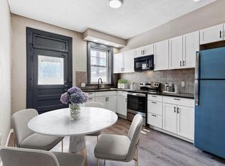 2906 Victor St #1F, Saint Louis, MO 63104