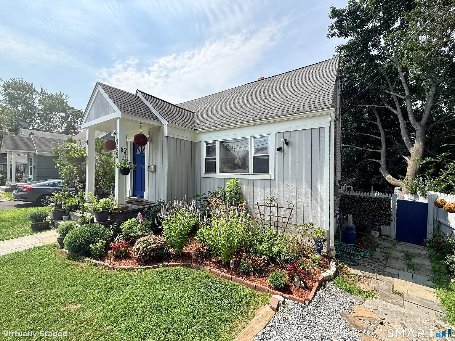 3 bed, 2.0 bath, 1401 sqft, $3,250 — Photo 4