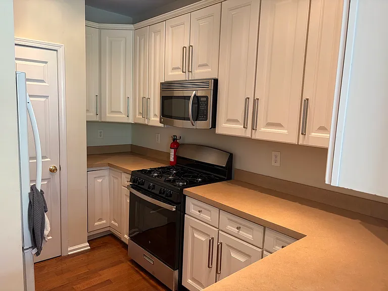 4 Swan Ct — Photo 4