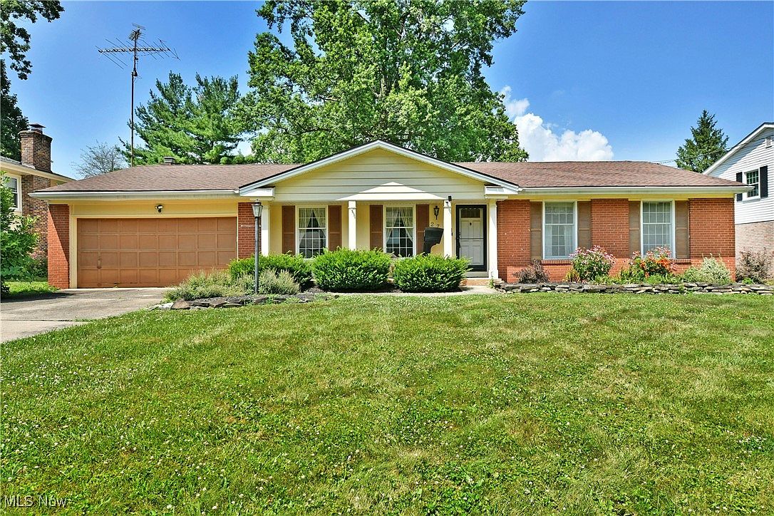 2741 Citadel Dr NE, Warren, OH 44483 | Zillow