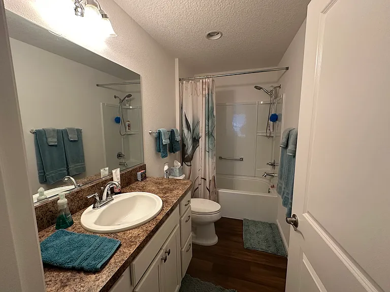 6068 Tompkins St — Photo 8
