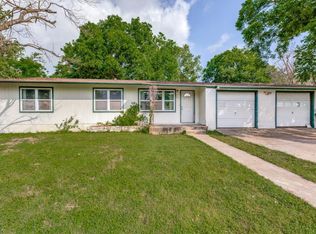 410 S Orange St, Fredericksburg, TX 78624