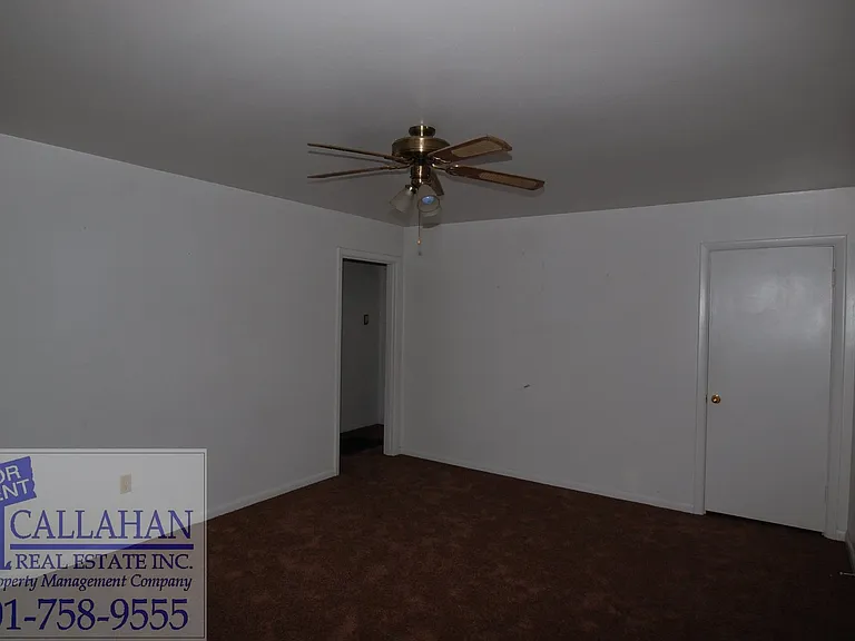 3919 N Cypress St — Photo 3