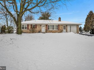 26 Cardinal Dr, Carlisle, PA 17015