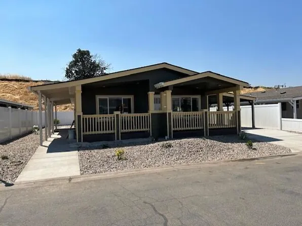 333 Mountain View Dr Unit 62, Talent, OR 97540