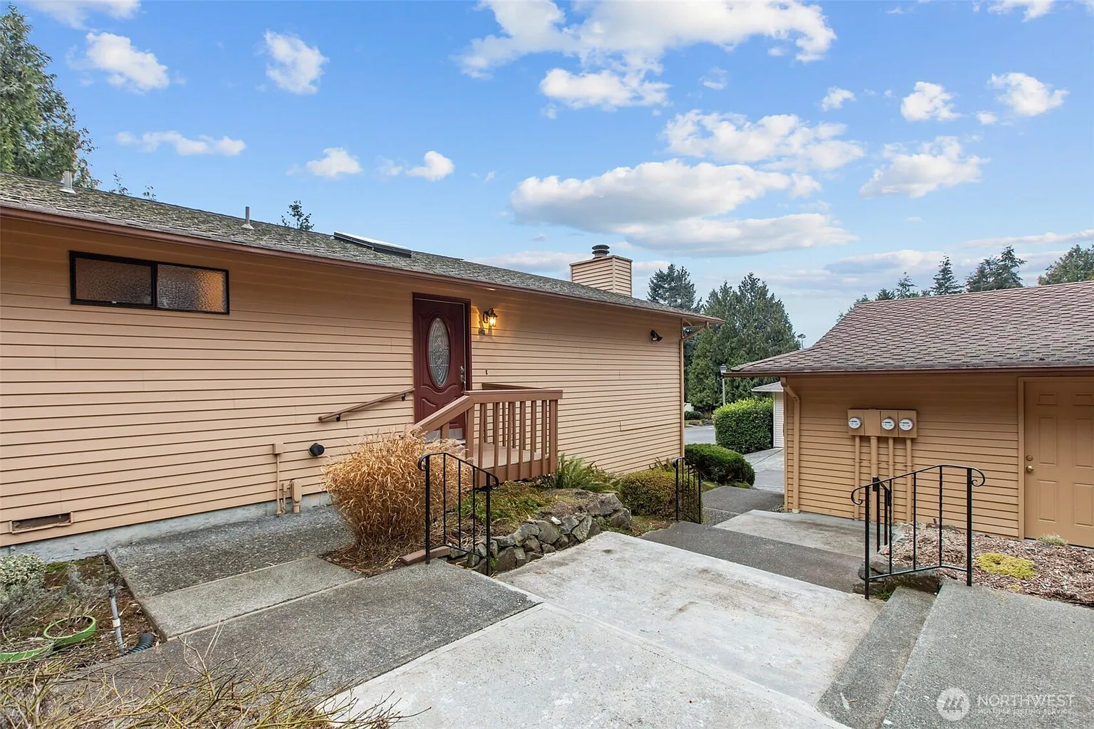 1118 S 249th Place photo 1