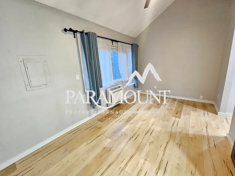 500 N National Ave #28 — Photo 8