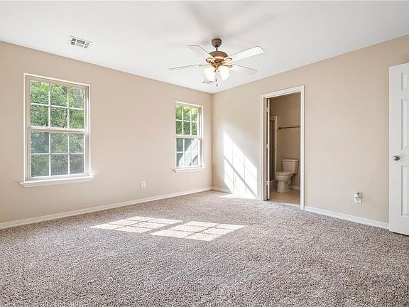 2nd image of 9 Hebrides Ln
