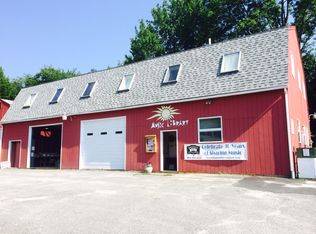 5 Music Library Ln, Blue Hill, ME 04614