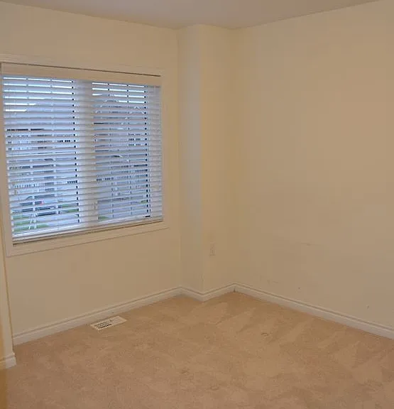 130 Major Cres — Photo 12