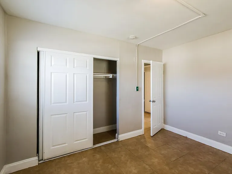 2814 NW 6th St — Photo 13