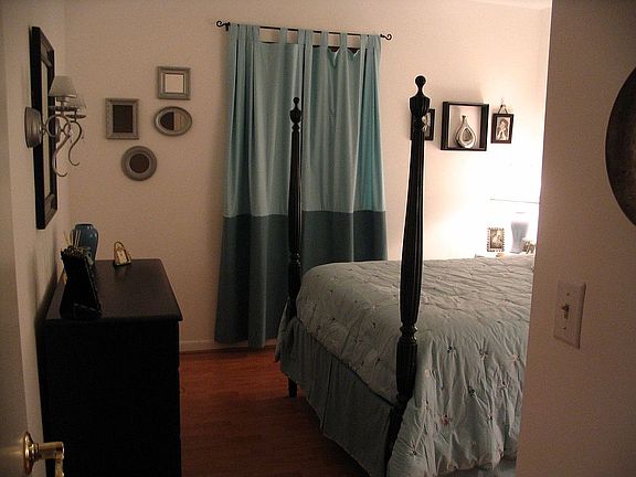 Guest Bedroom Photo 1