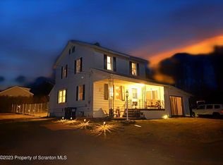 32 Lehigh Rd, Gouldsboro, PA 18424