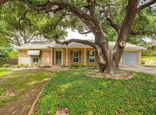 1900 Malibar Rd, Fort Worth, TX 76116