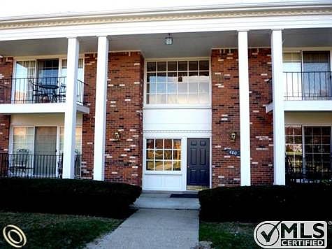 480 Fox Hills #4