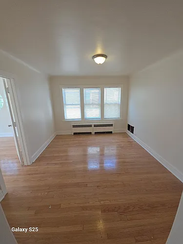 1929 Euclid Ave #BASEMENT Photo 1