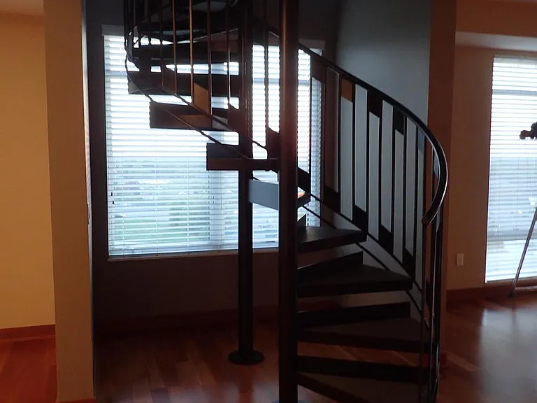 1070 Grandview Ct NE — Photo 22