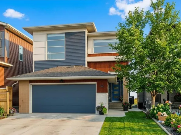 52 W Walden Grn SE, Calgary, AB T2X 0Z4