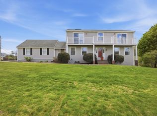 50 Harborview Rd, Hull, MA 02045