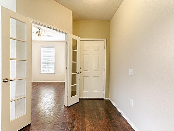 3rd image of 3269 Judge Holland Ln