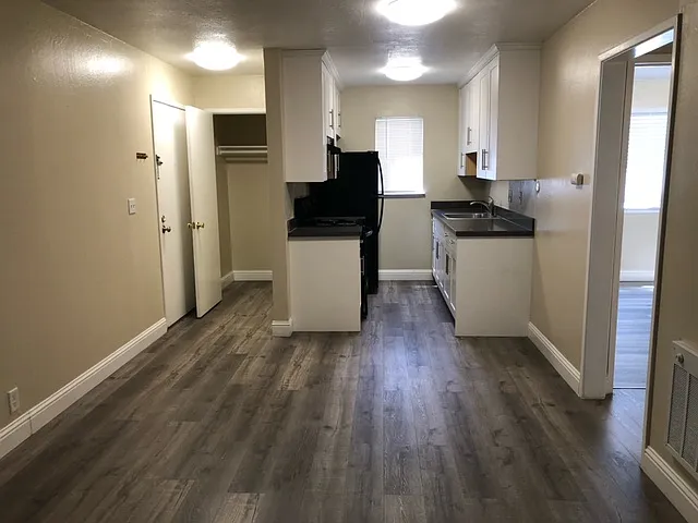 2732 Haste Street — Photo 94
