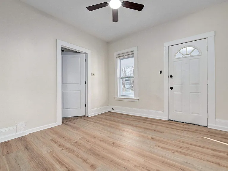 9701 Heath Ave — Photo 14