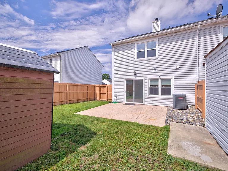 750 Glenshire Dr — Photo 22