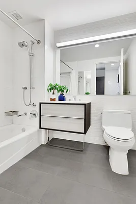 Rented by Cooper & Cooper Real Estate | media 7