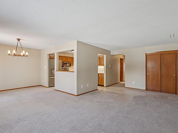 4th image of 1168 49th St Unit 1