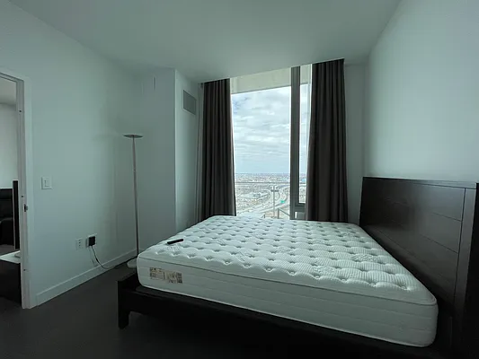 Rented by Sky View Parc Sales LLC | media 6