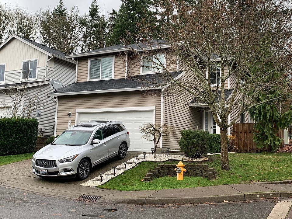 1st image of 706 Fenway Ln SW