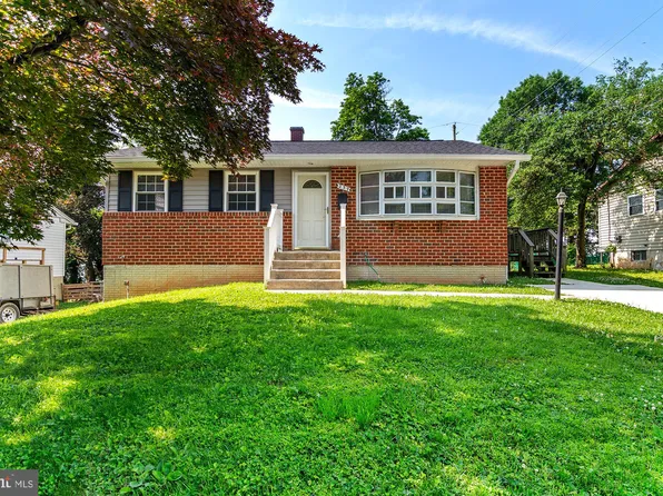 239 Candytuft Rd, Reisterstown, MD 21136