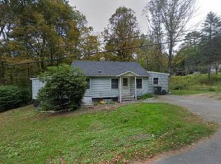 39 Old Mountain Rd, New Lebanon, NY 12125