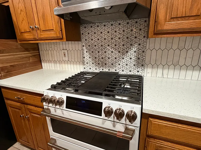 809 W Cheryl Ave — Photo 28